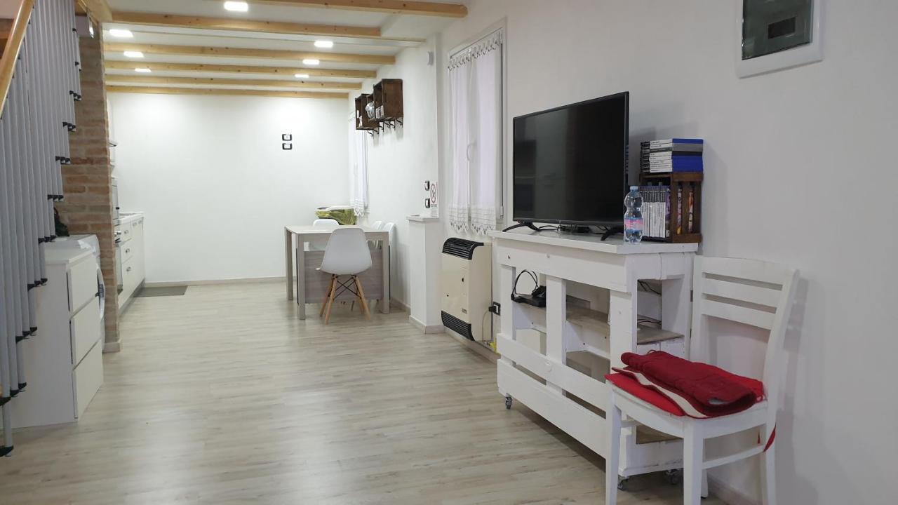 Bomboniera Apartment Comacchio Ngoại thất bức ảnh